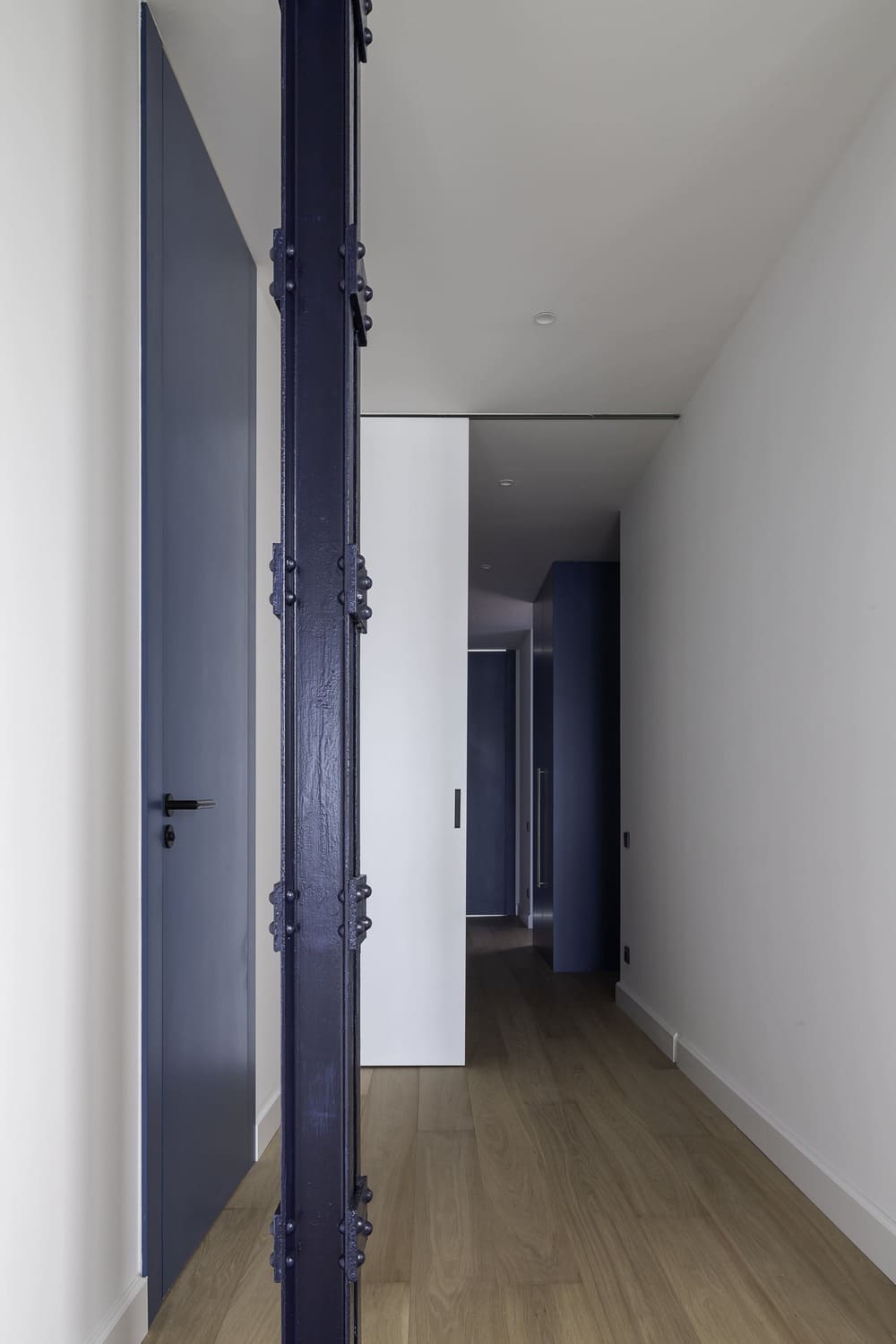 Diagonal-Blue-House-Barcelona, Spain-Fabrizio-Leoni-Filippo Poli