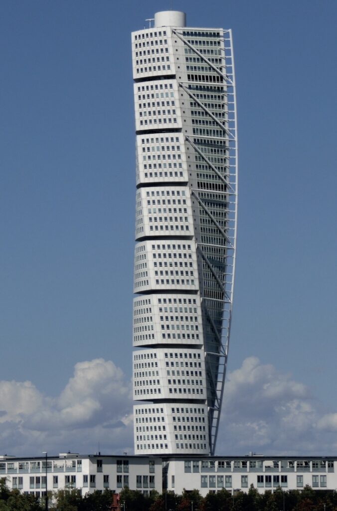 Santiago-Calatrava-Turning-Torso