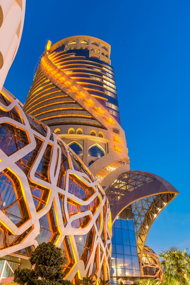 rivestimento ceramico grattacielo qatar esterno mondrian doha