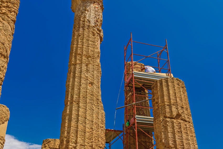 Restauro nella Valle dei Templi ad Agrigento