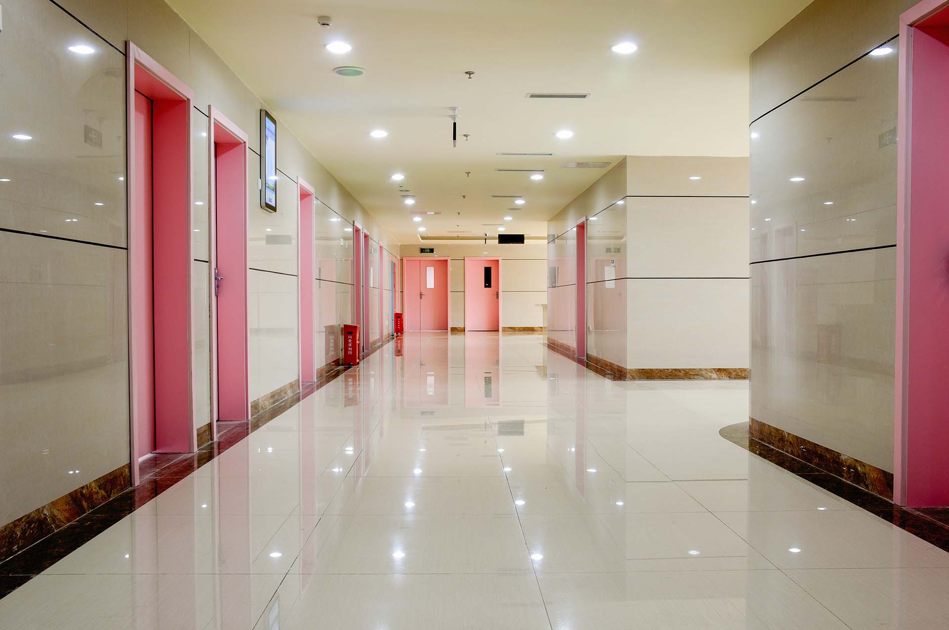 Pannelli Profine KömaDur utilizzato all'interno di un ospedale