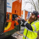 L'Hitachi ZE135 al lavoro a Stoccolma