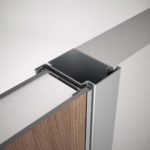 La sezione di una porta blindata D180
