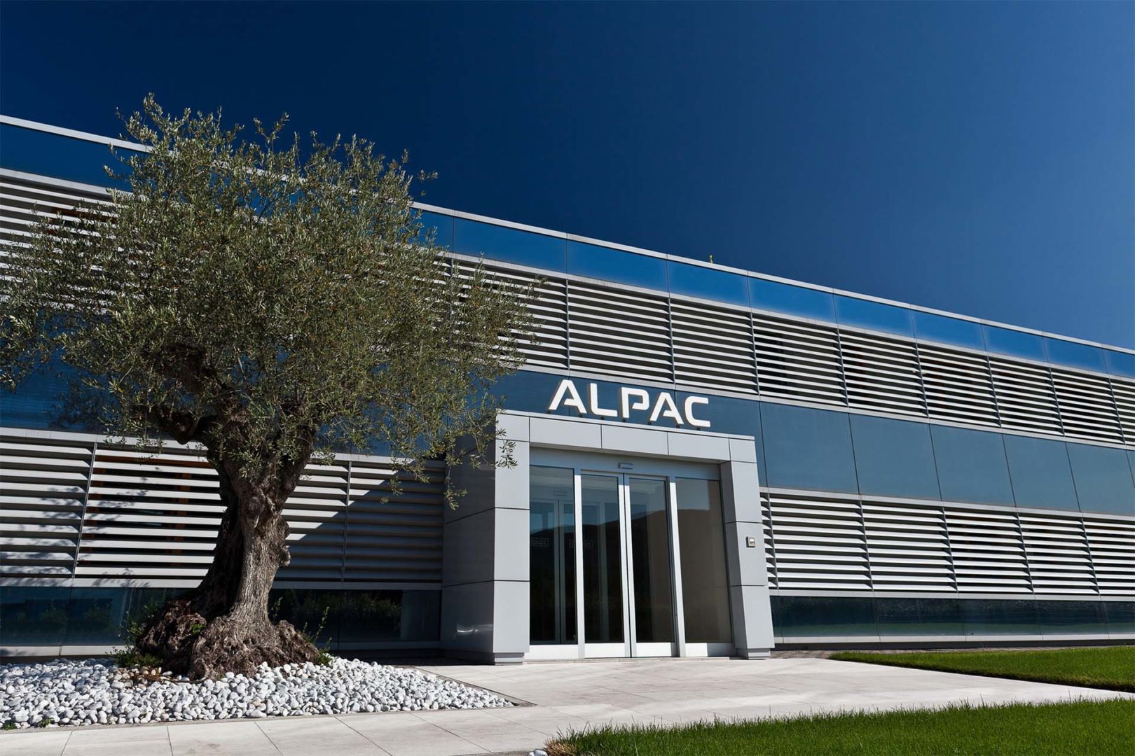 La sede del Gruppo Alpac a Schio, in provincia di Vicenza