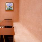 Novacolor scelto come partner dai designer di 1898 Architects per il progetto del Deuces Café le sedute a muro all'interno del locale