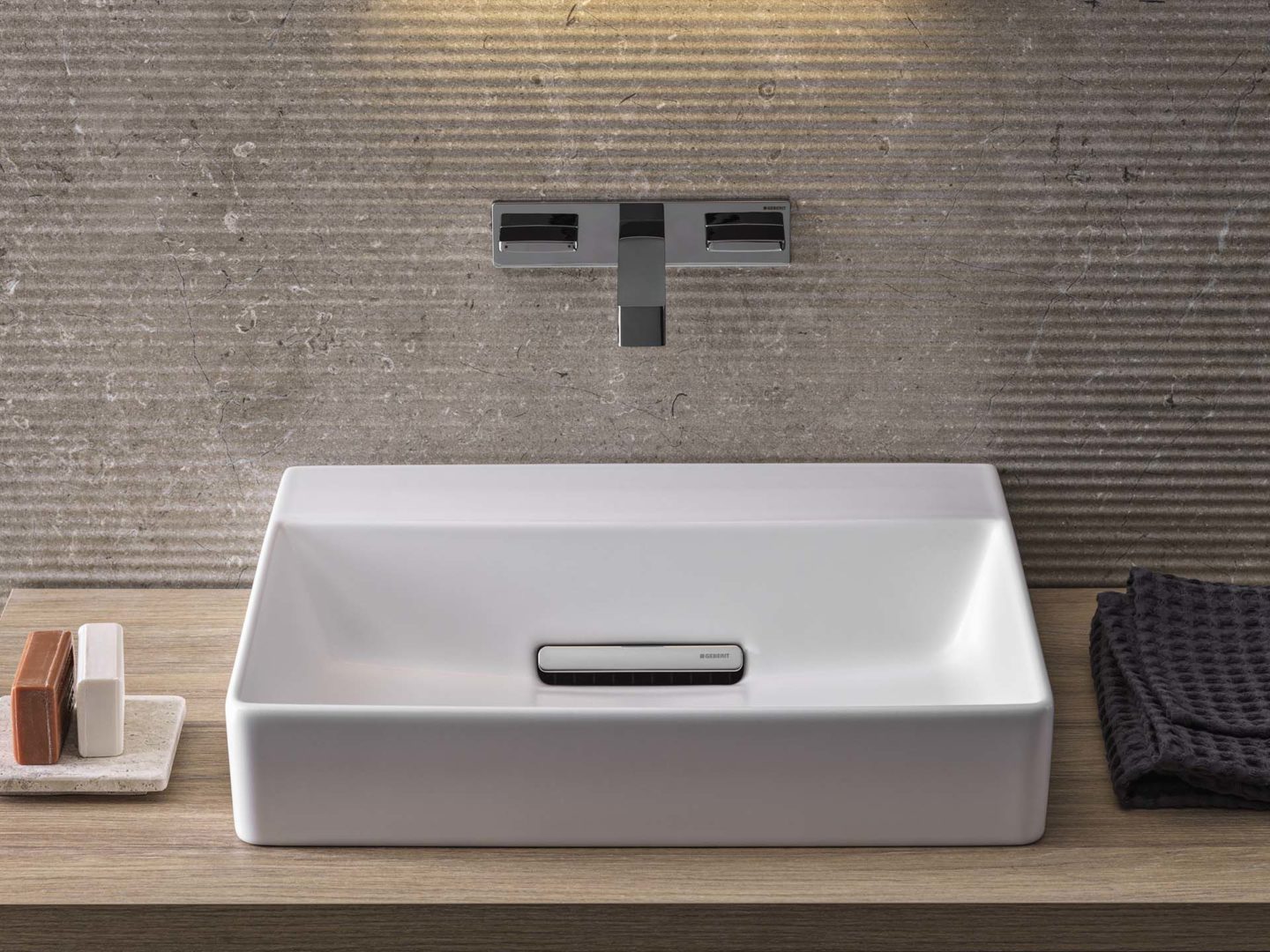 Lavabo da appoggio rettangolare con scarico orizzontale, piano lavabo in rovere, mobile lava opaco_02