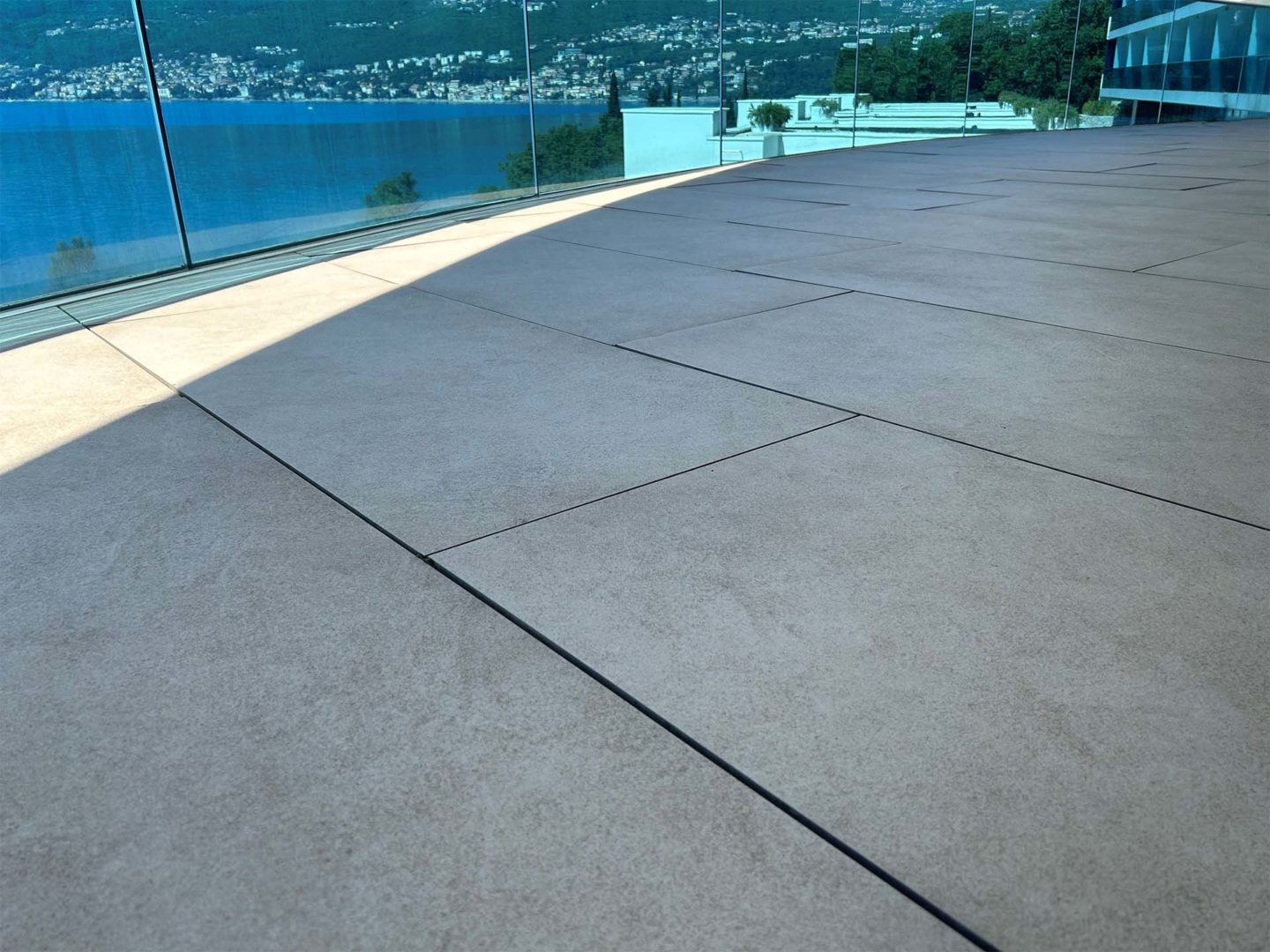 terrazza realizzata con sistema modulare Prorail System
