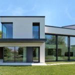 Schüco la bellezza di una casa che acquista personalità attraverso gli infissi