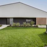 villa realizzata a Pandino in provincia di Cremona la facciata principale