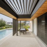 villa realizzata a Pandino in provincia di Cremona patio e piscina
