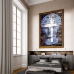 Camera da letto dominata dalla luce che proviene da finestre amplissime