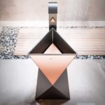 nuovo e affascinante lavabo freestanding firmato Tonino Lamborghini