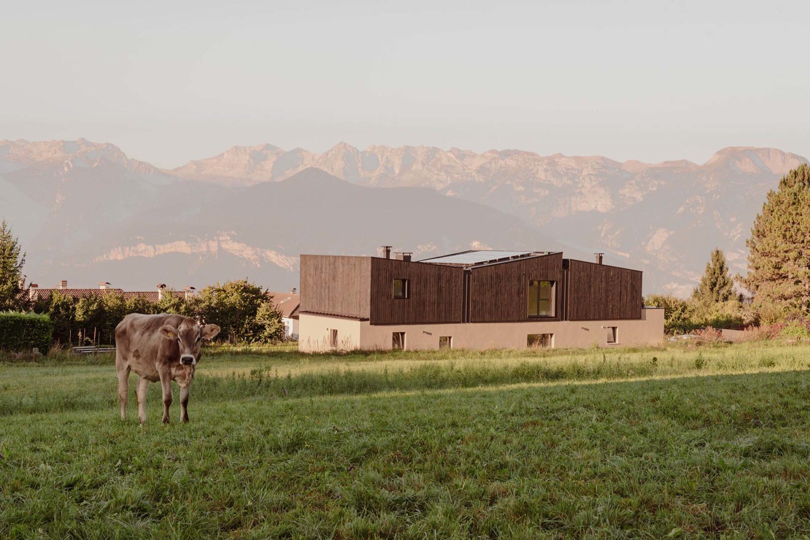 Casa Credai progettata da Andrea Dal Negro Architect ed il panorama delle Dolomiti ©Giulia Maretti