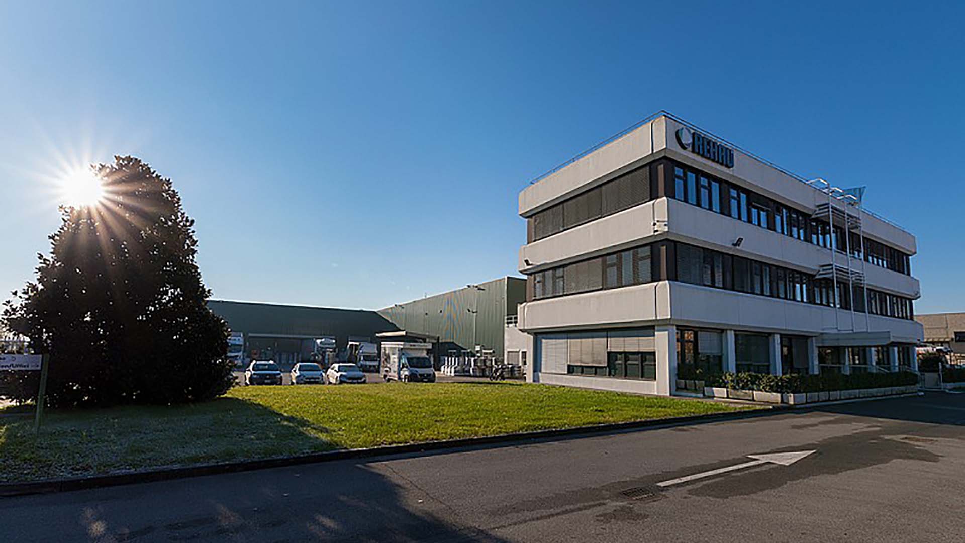Rehau sede italiana a Cambiago