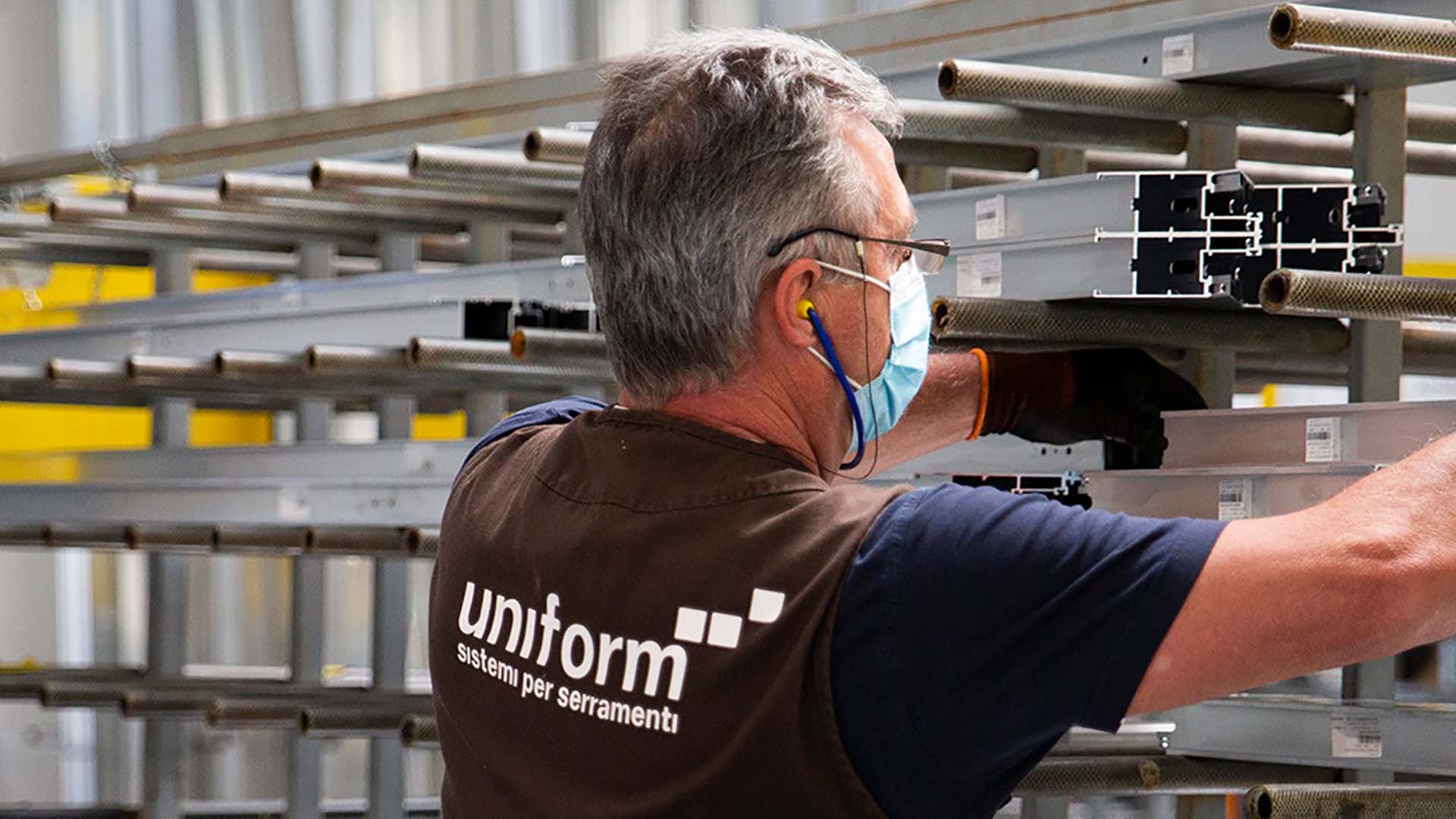 Uniform lavoro in azienda