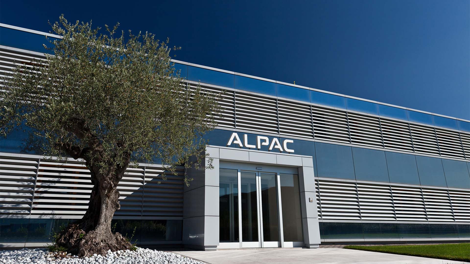 Sede aziendale di Alpac, azienda che ha da poco pubblicato il primo bilancio di sostenibilità