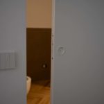 Eclisse porta scorrevole di ingresso al bagno
