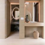 FerreroLegno porta exit zero custom made abbinata alla boiserie