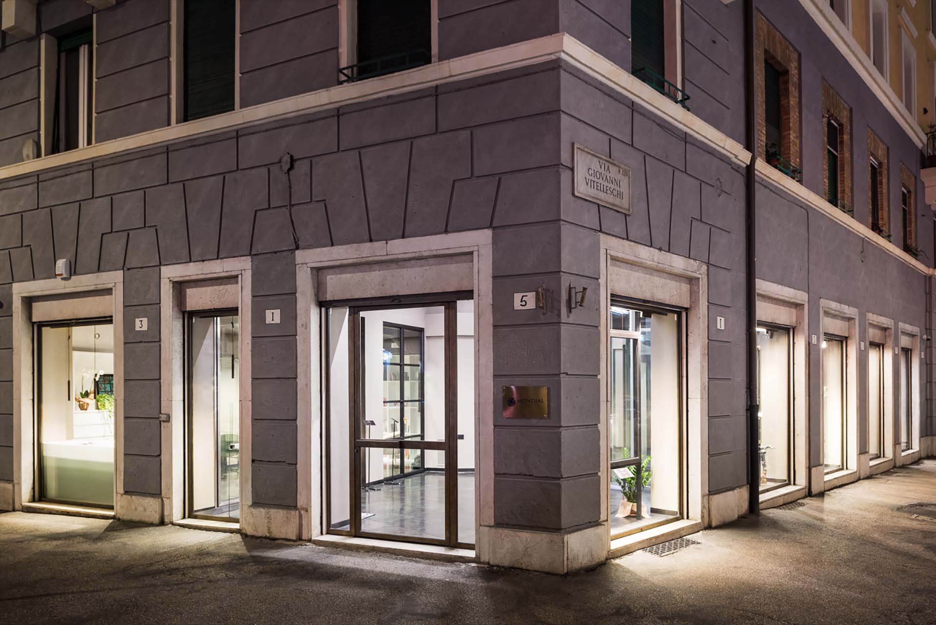 Mondial Infissi Showroom esterno ©Paolo Fusco