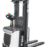 Bobcat BSR12 16N-7 Powered platform stacker trucks