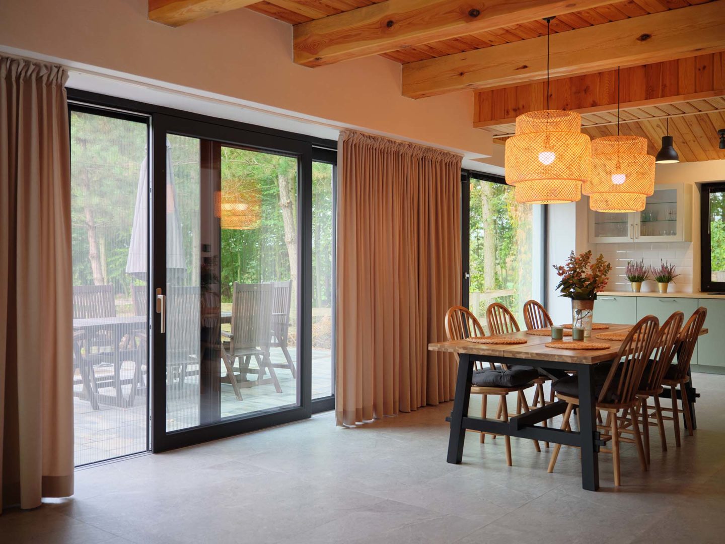 Wisniowski casa in campagna con finestre linea Primo