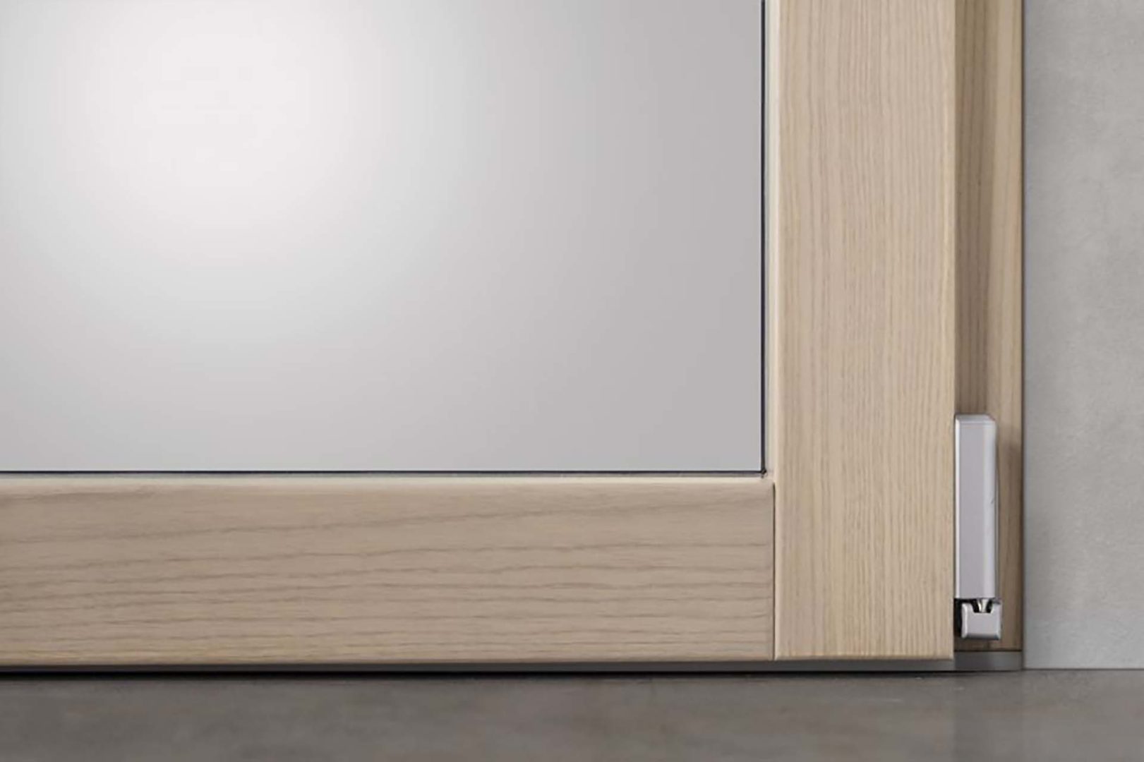 Navello finestra in legno e alluminio Chios 2.0 portafinestra traversa inferiore e copricerniera cromo