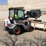 Bobcat minipala L28 pulizia strade