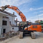 Hitachi fasi della demolizione