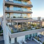 Ke pergola bioclimatica Kedry Prime installata presso l'Hotel J44 Jesolo