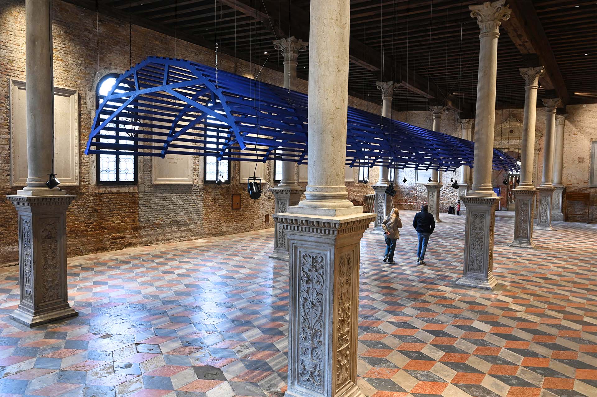 Geberit Installazione Il cielo sopra il portego De Lucchi