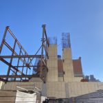 Lavori di carpenteria metallica terminati per la realizzazione dello sbalzo agli ultimi piani dell’edificio