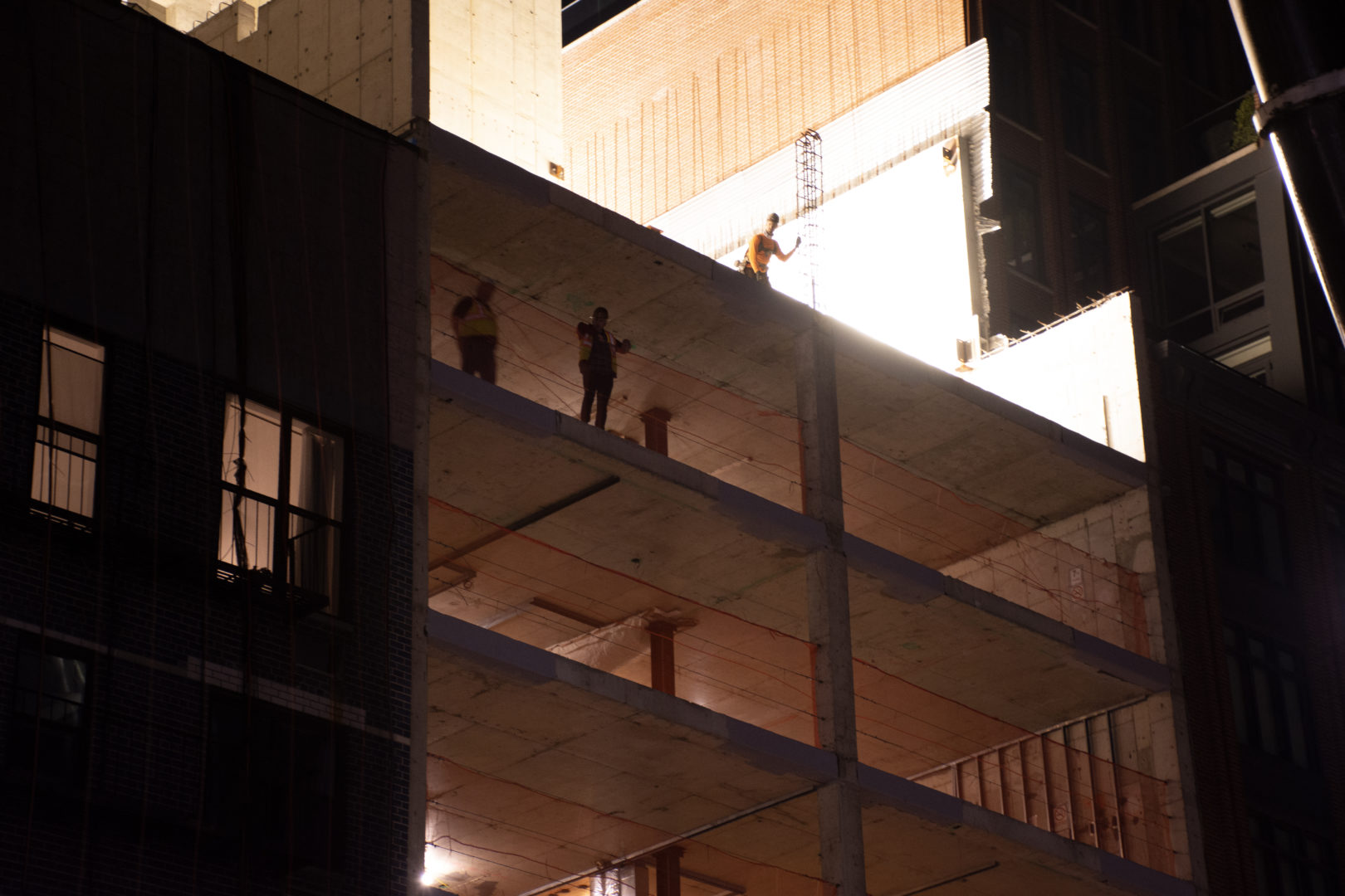 Struttura portante in calcestruzzo armato realizzata dal piano interrato fino all’ottavo piano dell’edificio, composta da due setti portanti e pilastri