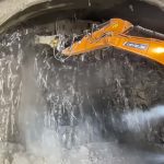 Develon Mezzo al lavoro in galleria