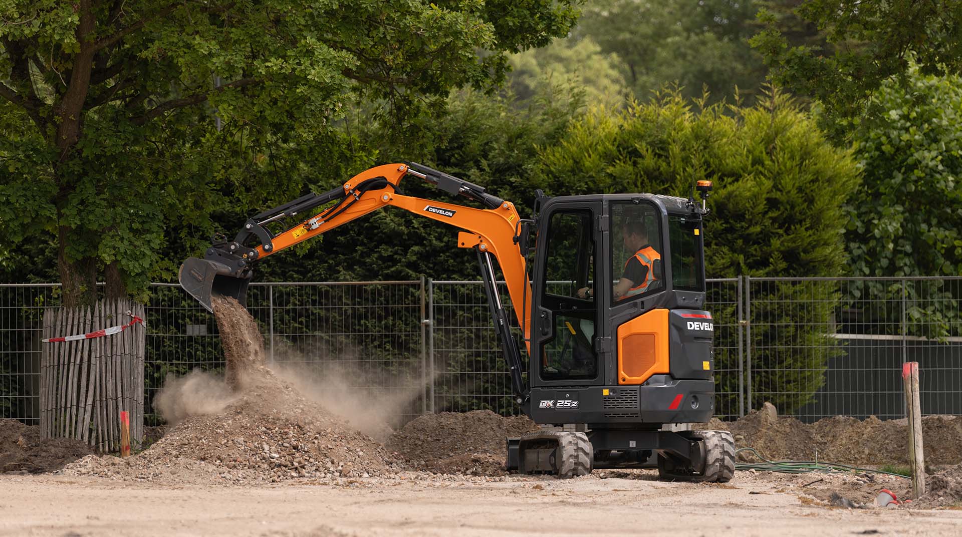 Develon miniescavatore DX25Z
