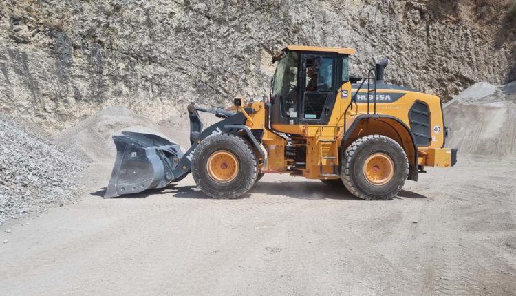 Hyundai pala gommata Hl955A