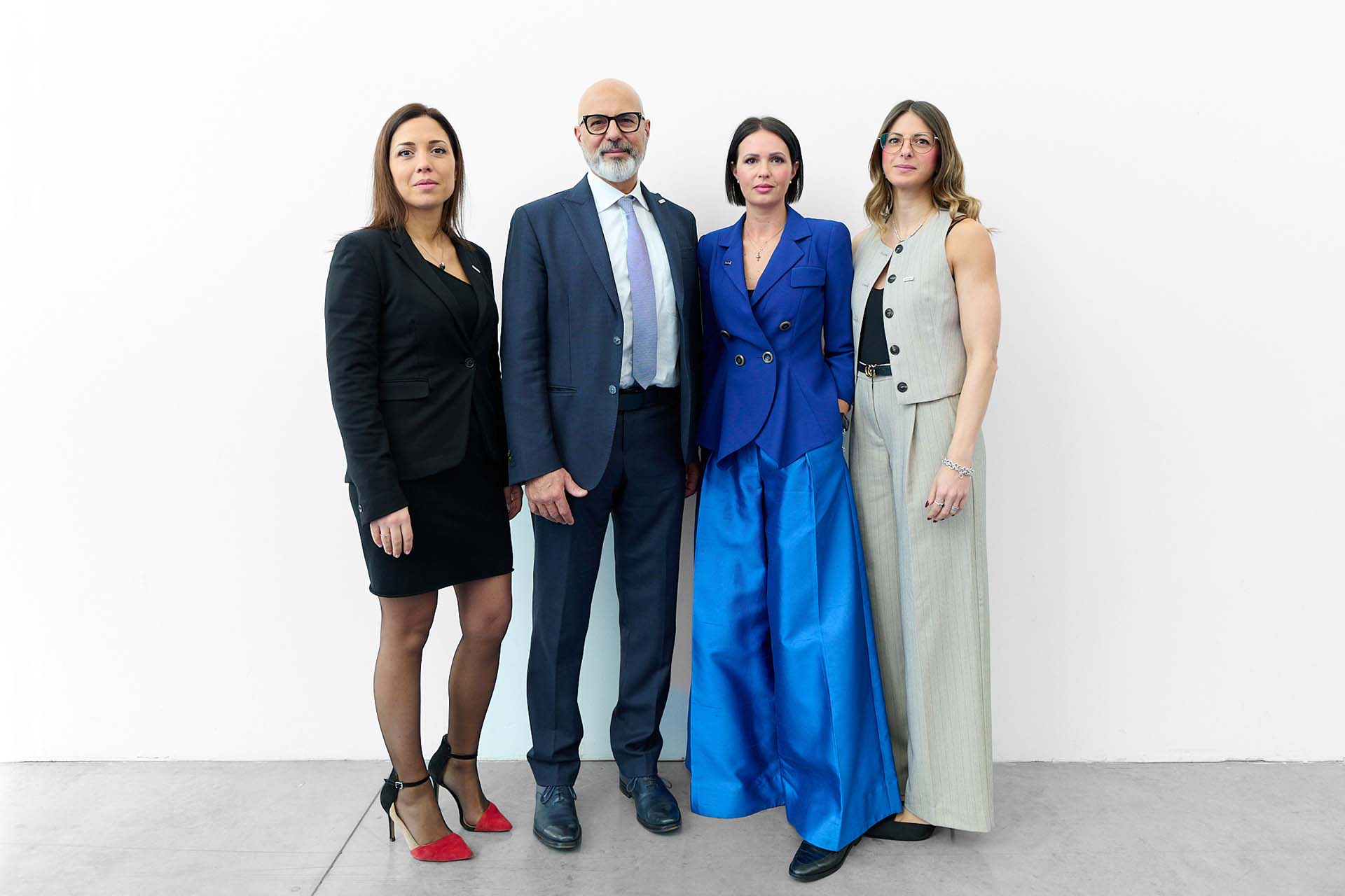 Il team Intralog, da sinistra: Cristina Ardizzoni (Sales department), Marco Ungari (Presidente), Giorgia Salcerini (Amministratore delegato), Désirée Pareschi (Administration department)