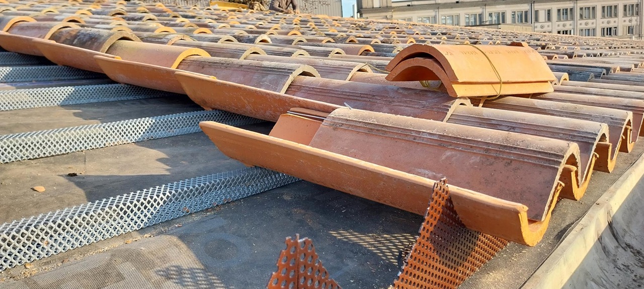 La copertura del Lazzaretto di Bergamo, ristrutturato di recente con l'installazione del Sistema Aria di Officine Rasera