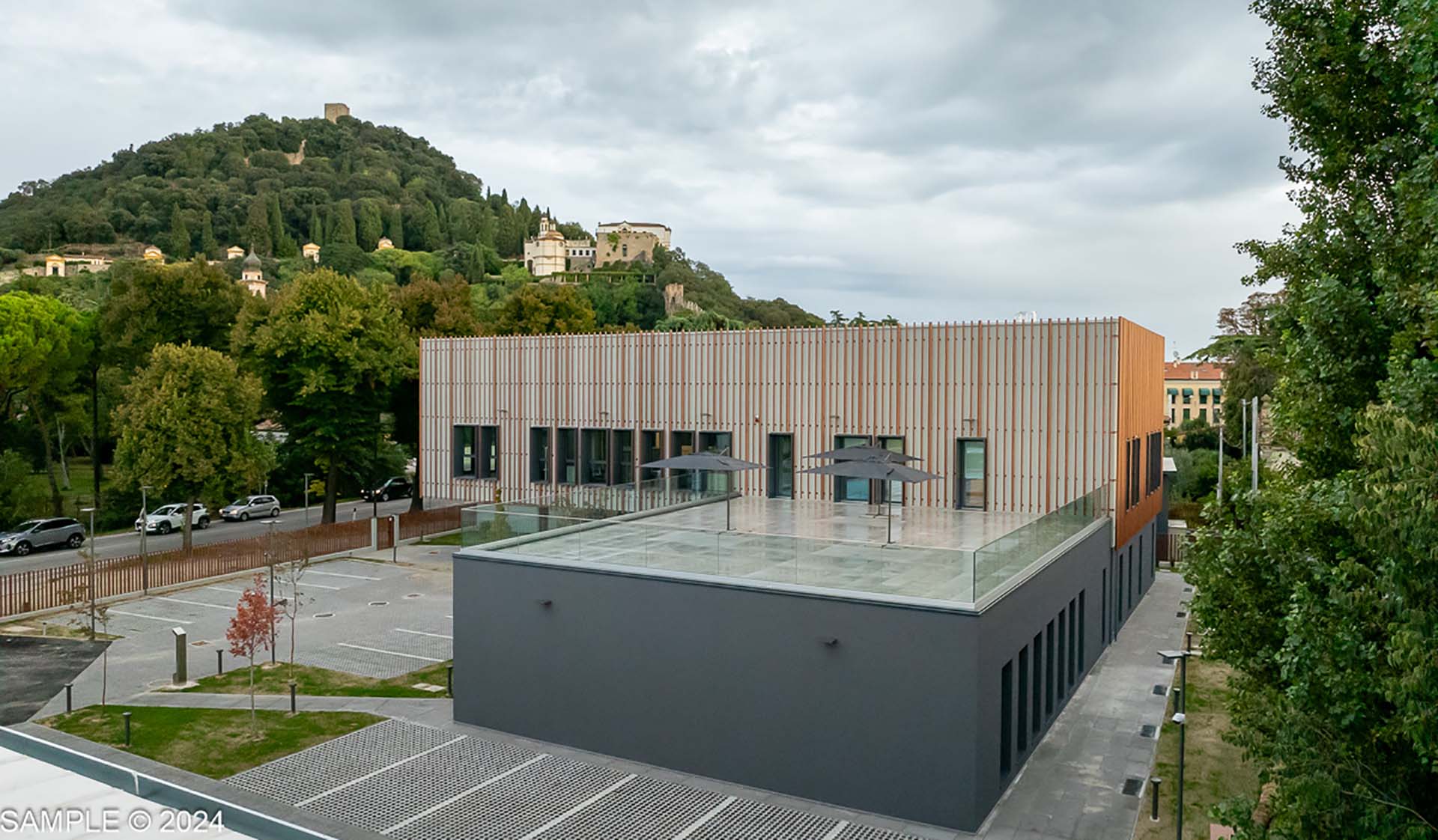 Progetto Cmr Monselice sede Italgas esterno giorno