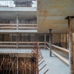 Realizzazione del solaio di copertura del primo piano interrato (spessore 40 cm) e dei solai sottostanti (spessore 25 cm)