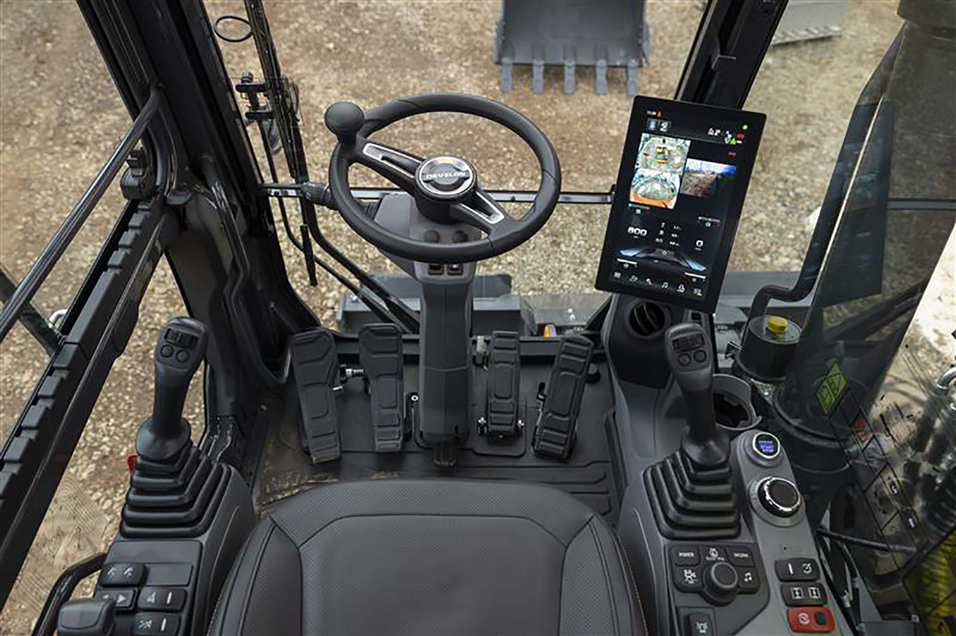 Develon escavatore gommato Dx165Wr ©Luc Hilderson