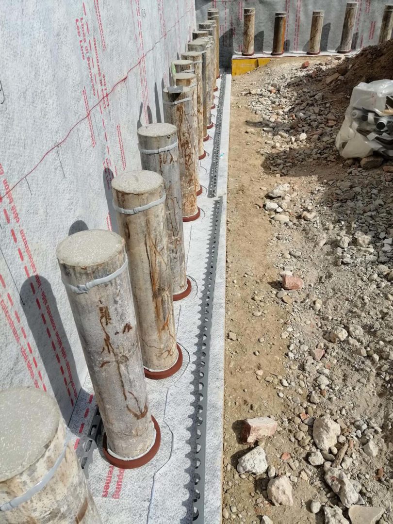 Completamento della sigillatura delle teste dei micropali della berlinese mediante l’utilizzo di cordone bentonitico Wt 102 e Akti-vo 201