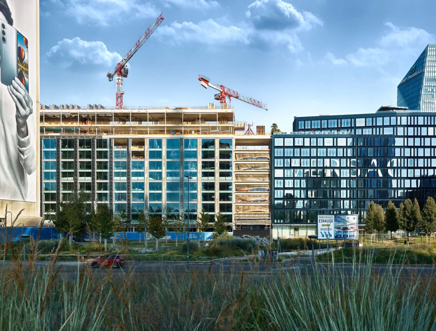 Rapporto di cortina con l’edificio The Corner