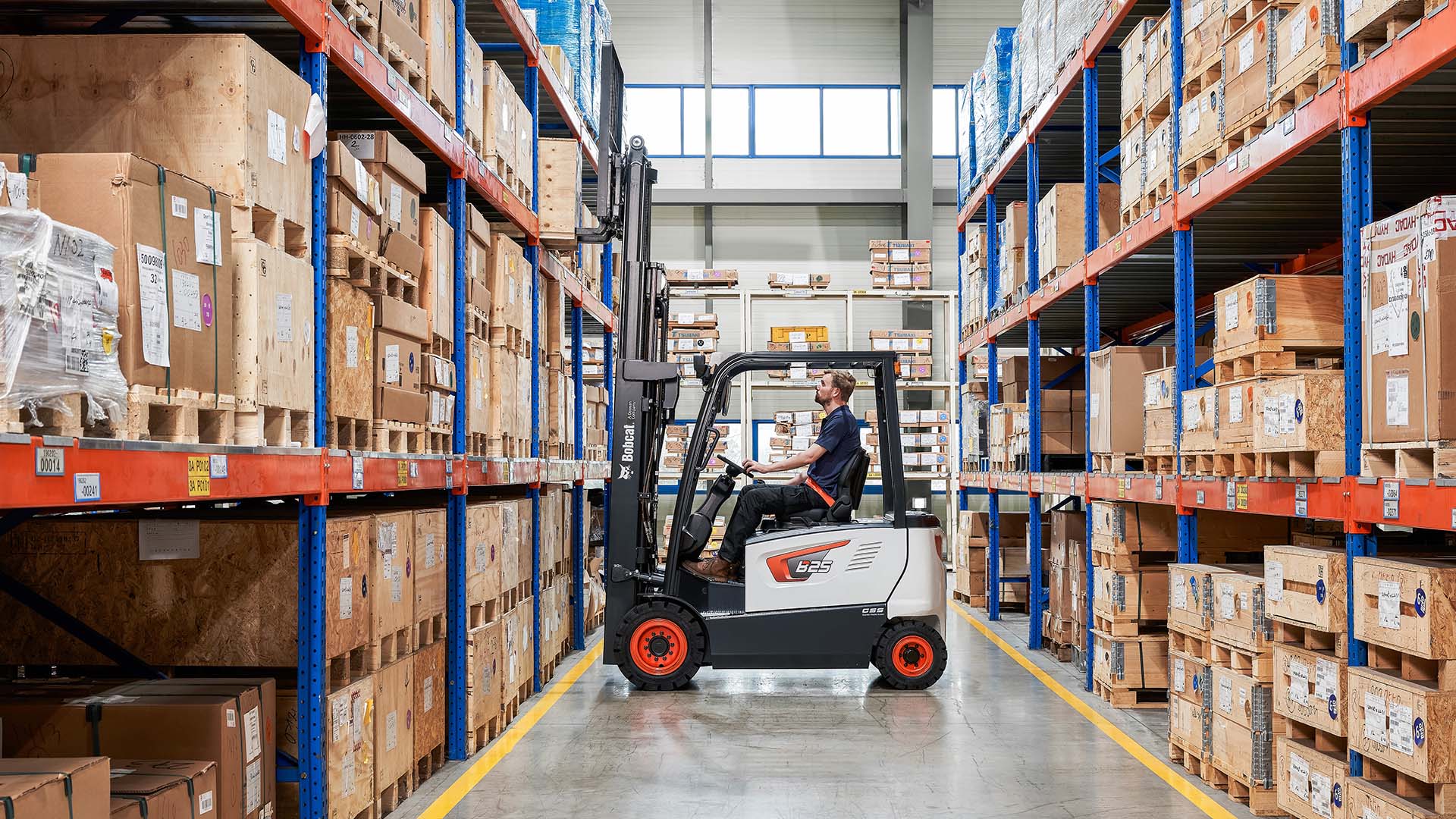 Bobcat Forklifts B25X-7Plus in magazzino