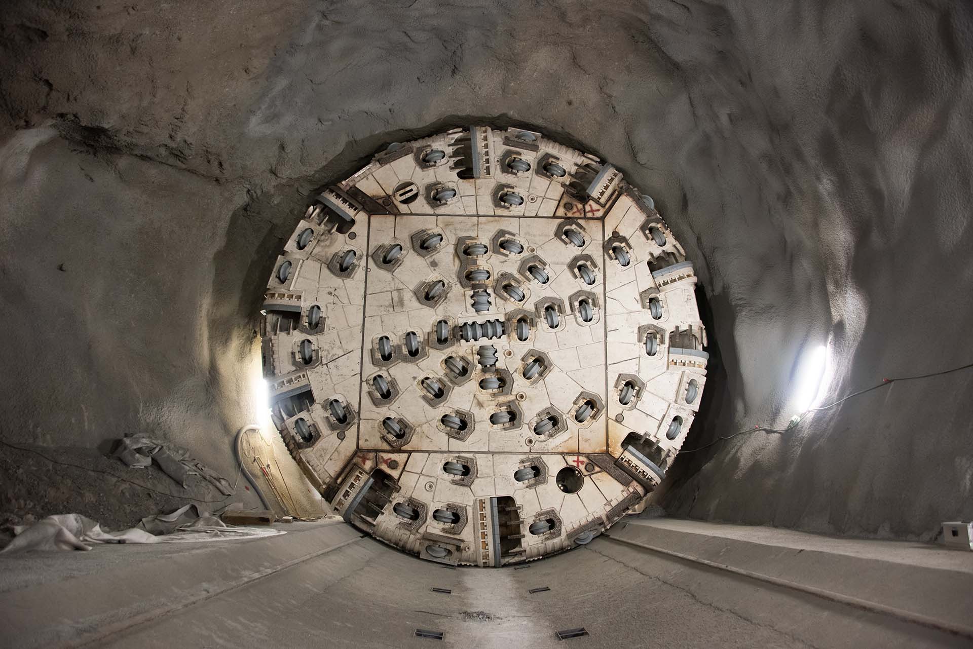 Heidelberg Materials La TBM Flavia ha raggiunto il Brennero nel maggio 2025, scavando oltre 14 chilometri attraverso la galleria di linea ovest nel cantiere di Mules (Italia)