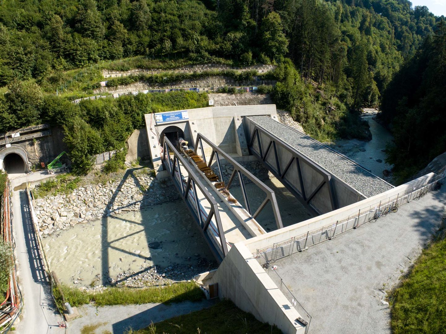 Heidelberg Materials Nel cantiere della Gola del Sill (Austria) è situato il futuro portale nord della Galleria di Base del Brennero