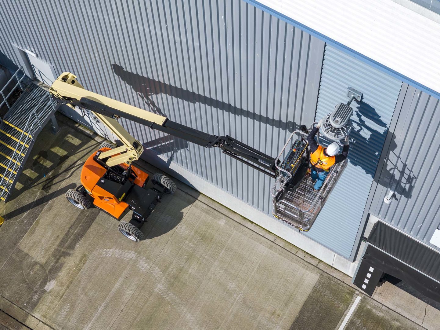 Jlg piattaforma a braccio articolato completamente elettrica e compatta Ec450Aj Compact