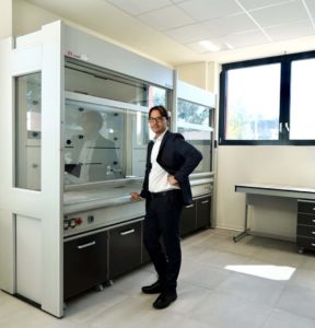 Università di Milano-Bicocca Il professore Luca Beverina_coordinatore del laboratorio Scale Up