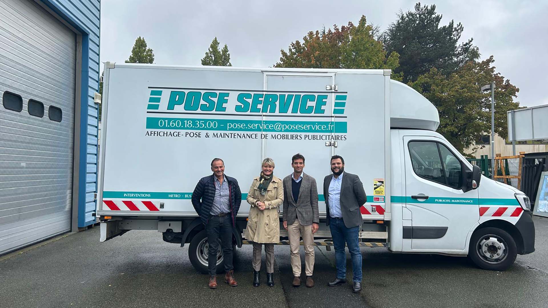 Al centro Caroline Toubart Amministratrice Delegata di Pose Service e Federico Gandino Presidente di Pose Service
