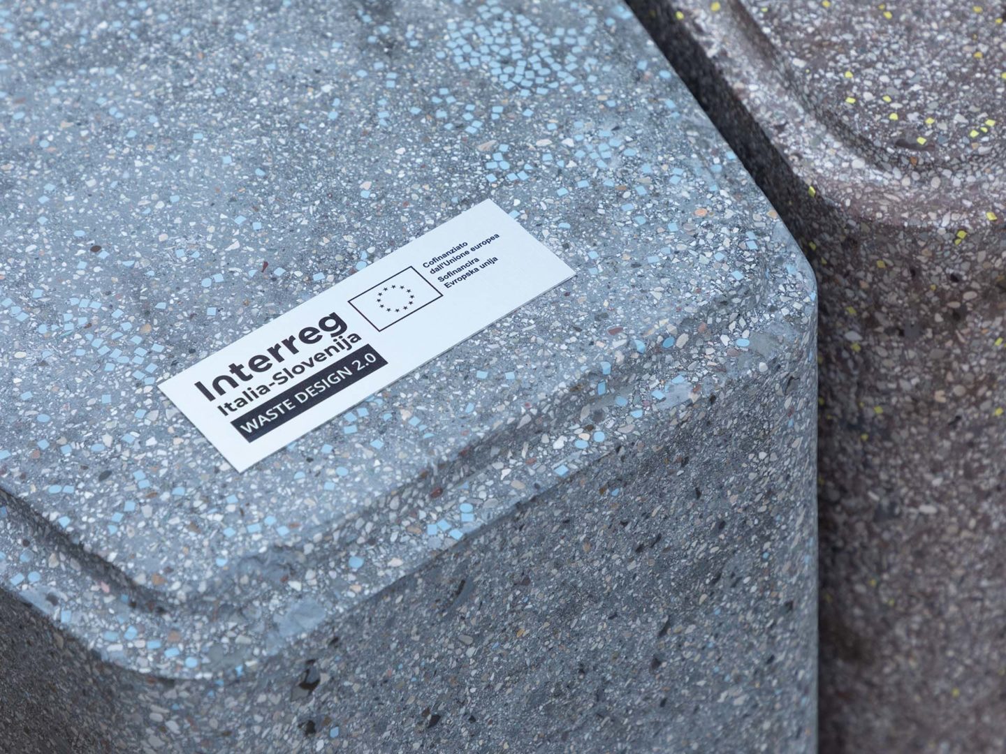 Iuav Waste Desig arredo urbano con material riciclato realizzato da 70Materia