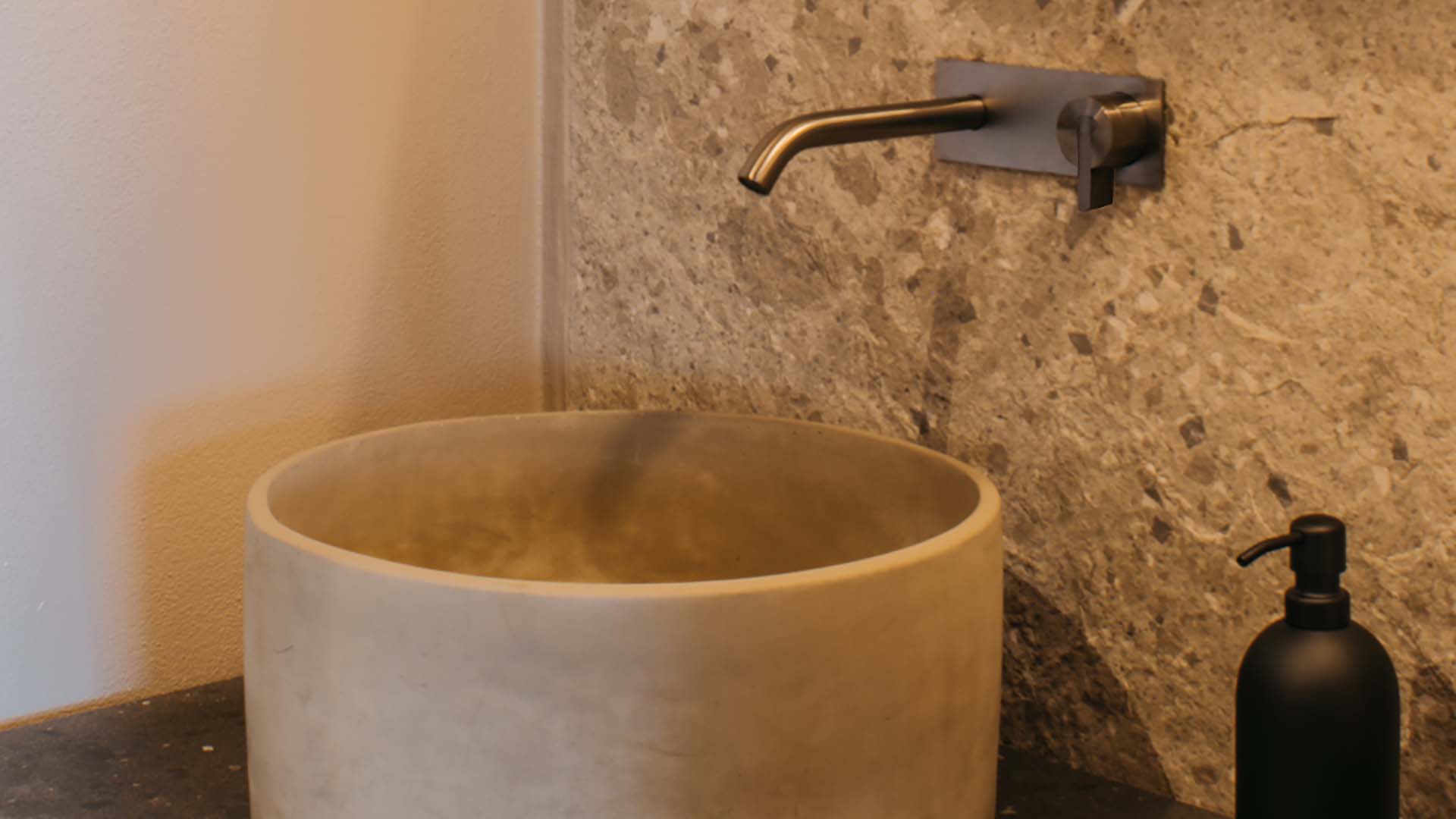 Ritmonio rubinetteria per la cantina Ciabot Berton ©Federico Moschietto